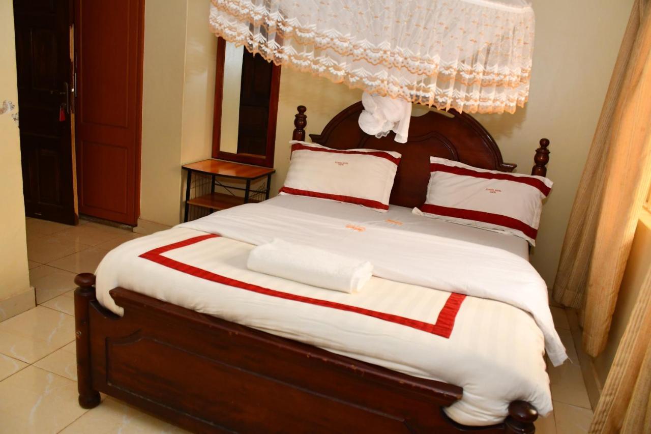 Florida Hotel Zaana Kampala Ngoại thất bức ảnh