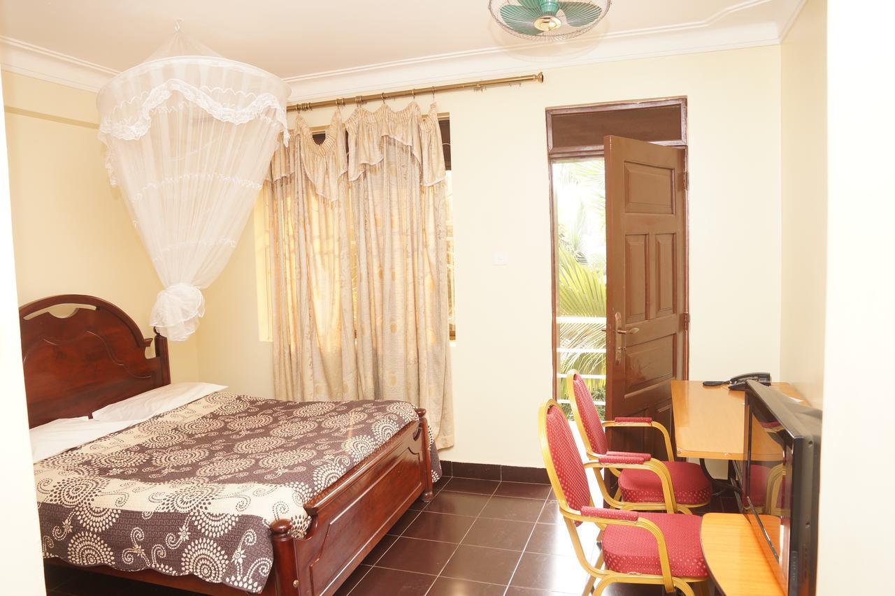 Florida Hotel Zaana Kampala Ngoại thất bức ảnh