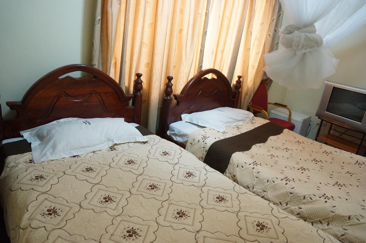 Florida Hotel Zaana Kampala Ngoại thất bức ảnh