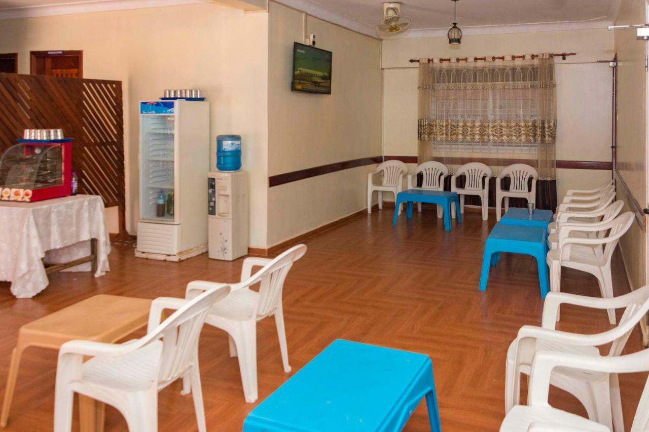 Florida Hotel Zaana Kampala Ngoại thất bức ảnh